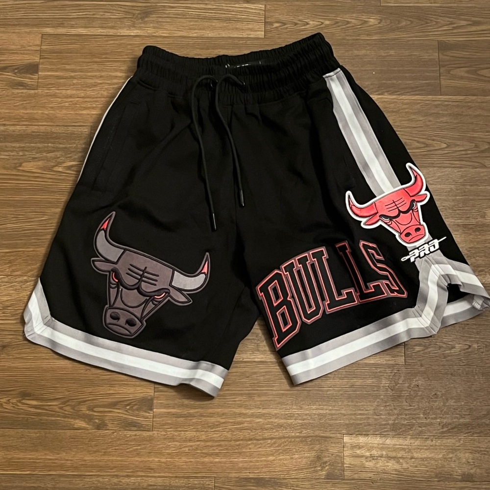 Black Bulls Men's Shorts